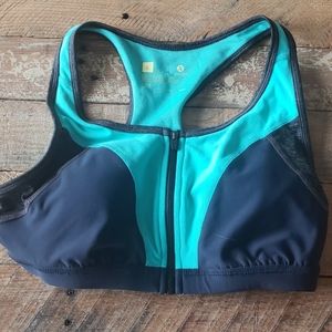 Sports bra
